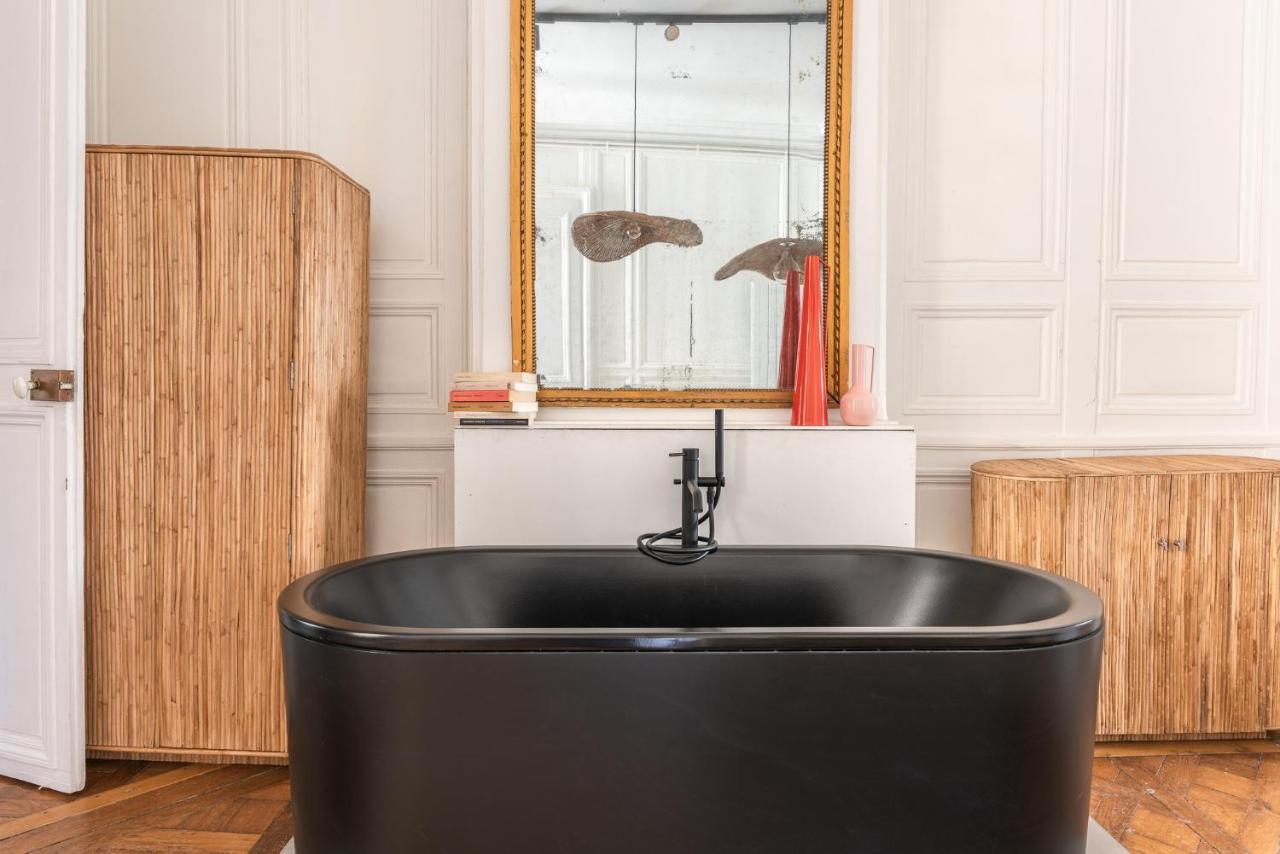 Apartment Outstanding Parisian Flat In Heart Of Center Paris