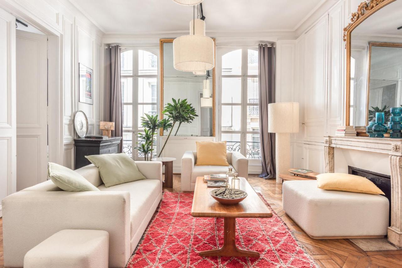 Outstanding Parisian Flat In Heart Of Center Apartment Paris
