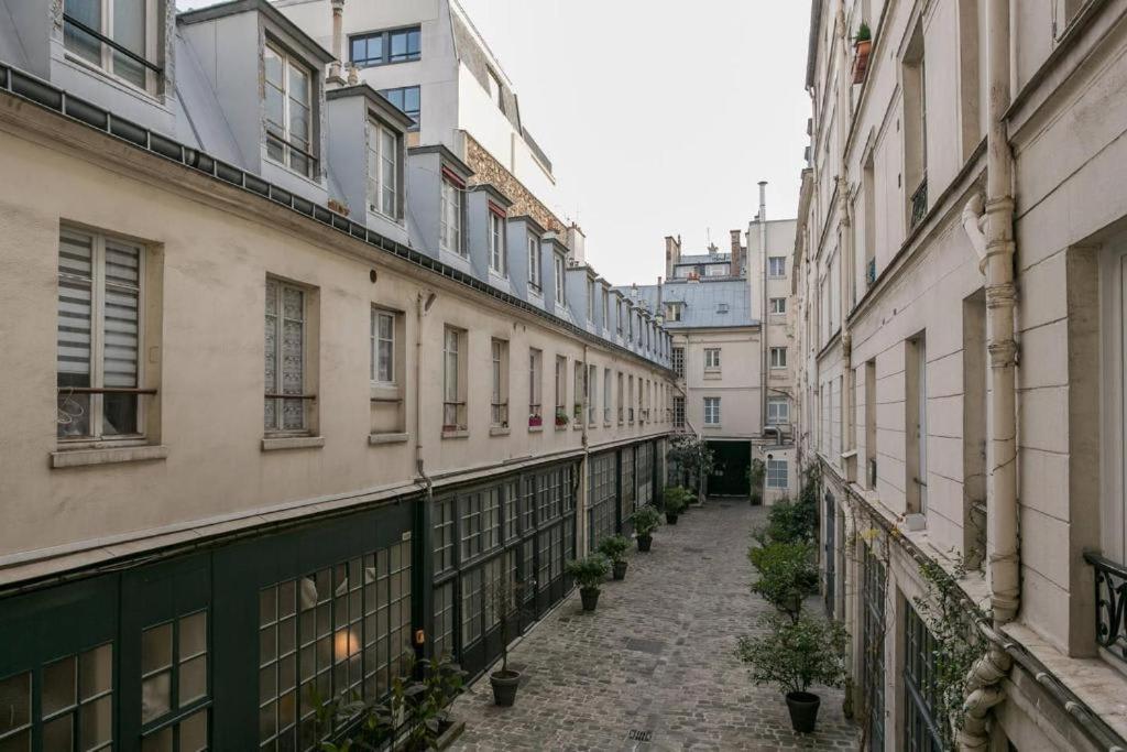 Apartment Modernized Studio - Meters From The Invalides Gardens Paris