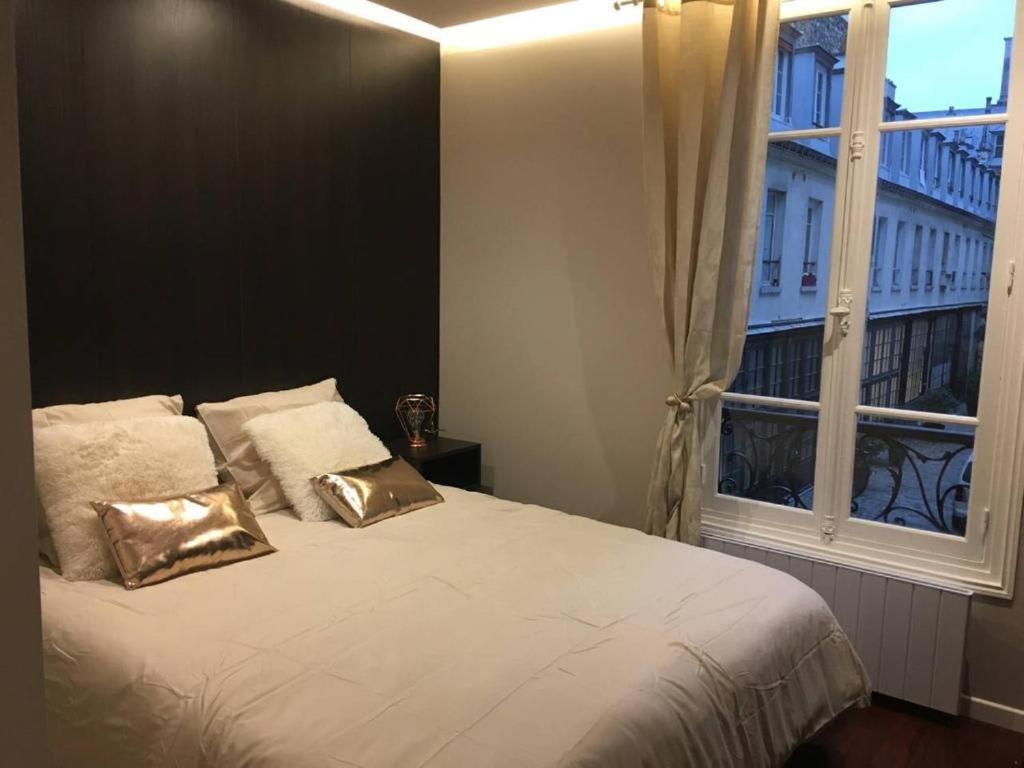 Modernized Studio - Meters From The Invalides Gardens
