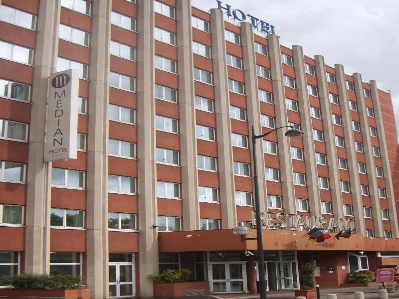 Hotel Median Congres Parigi