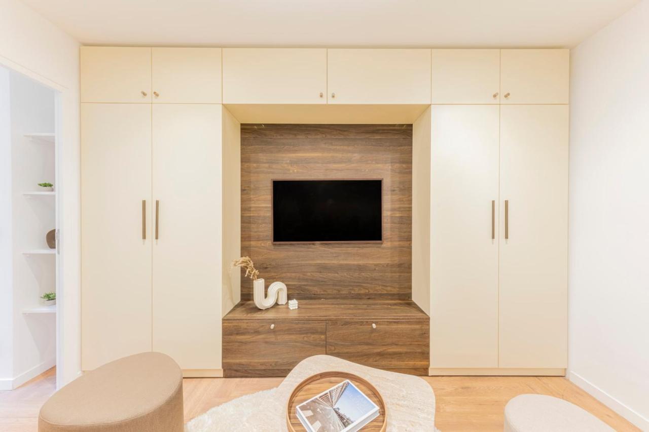 Apartment Stunning & Newly Refurbished