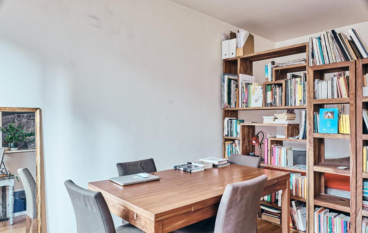 Cozy Small Artist Studio Parigi