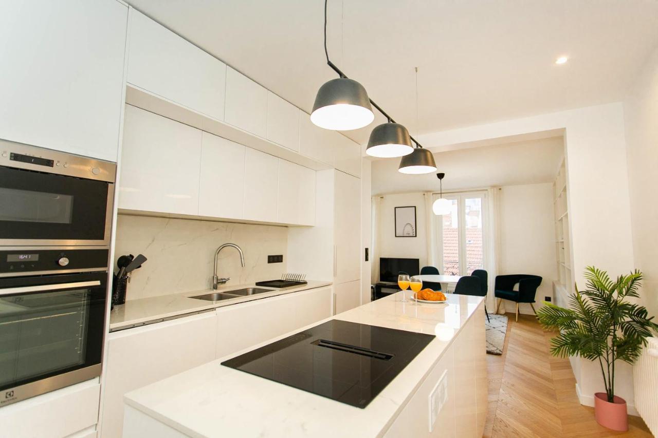 Apartment Madeleine St Lazare *