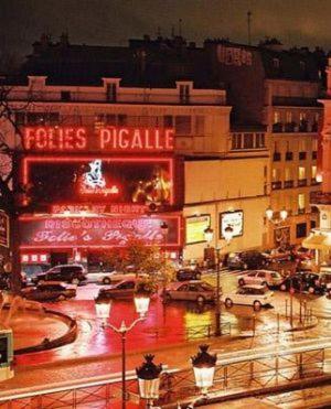 Métro Pigalle,garçonnière 25 M2, 3 Per, Cabarets Théâtres,restaurants,tout Confort Appartamento Parigi
