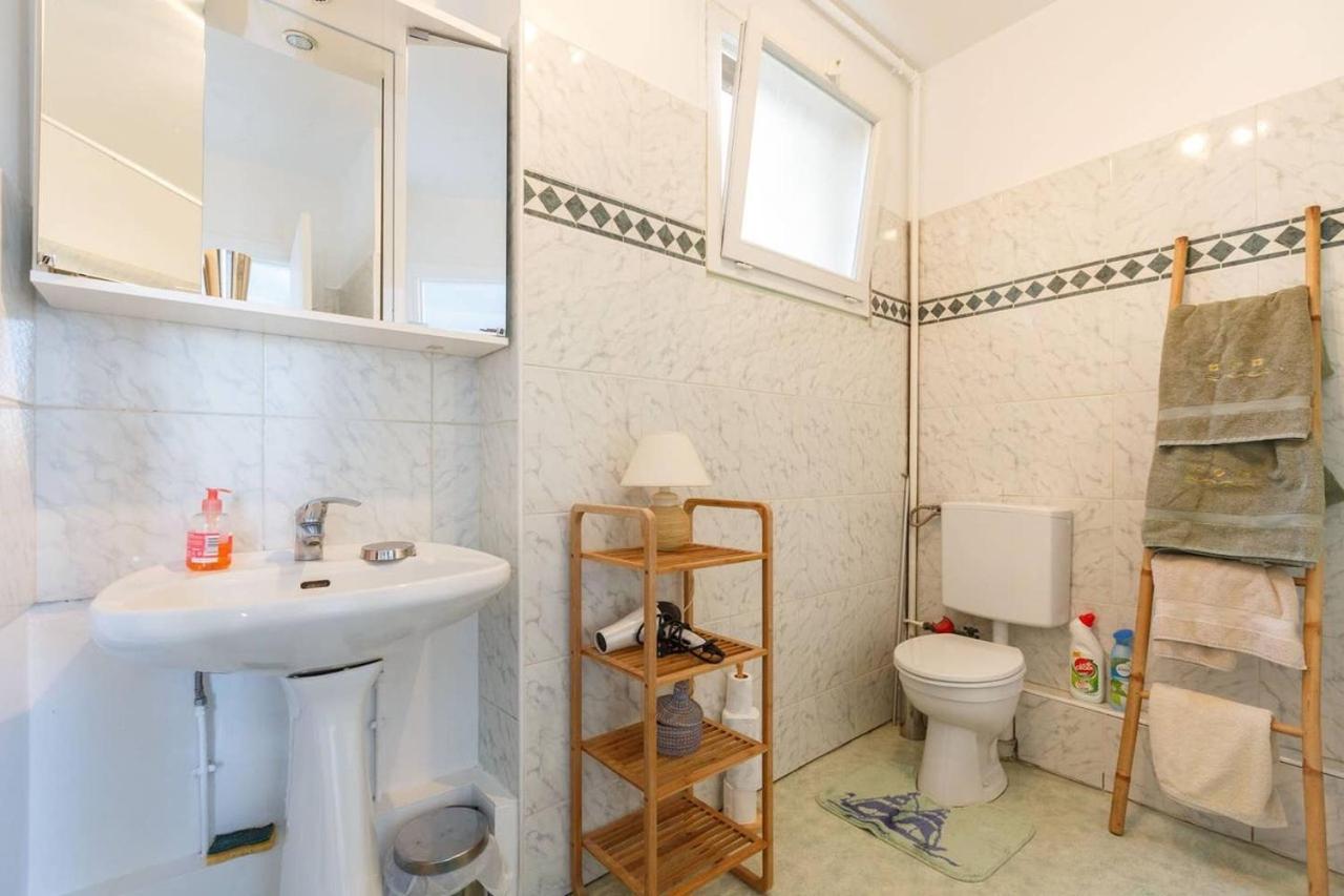 Amazing View With 2 Bed 8, 5 Minute Of The Champs Elysee Apartment *