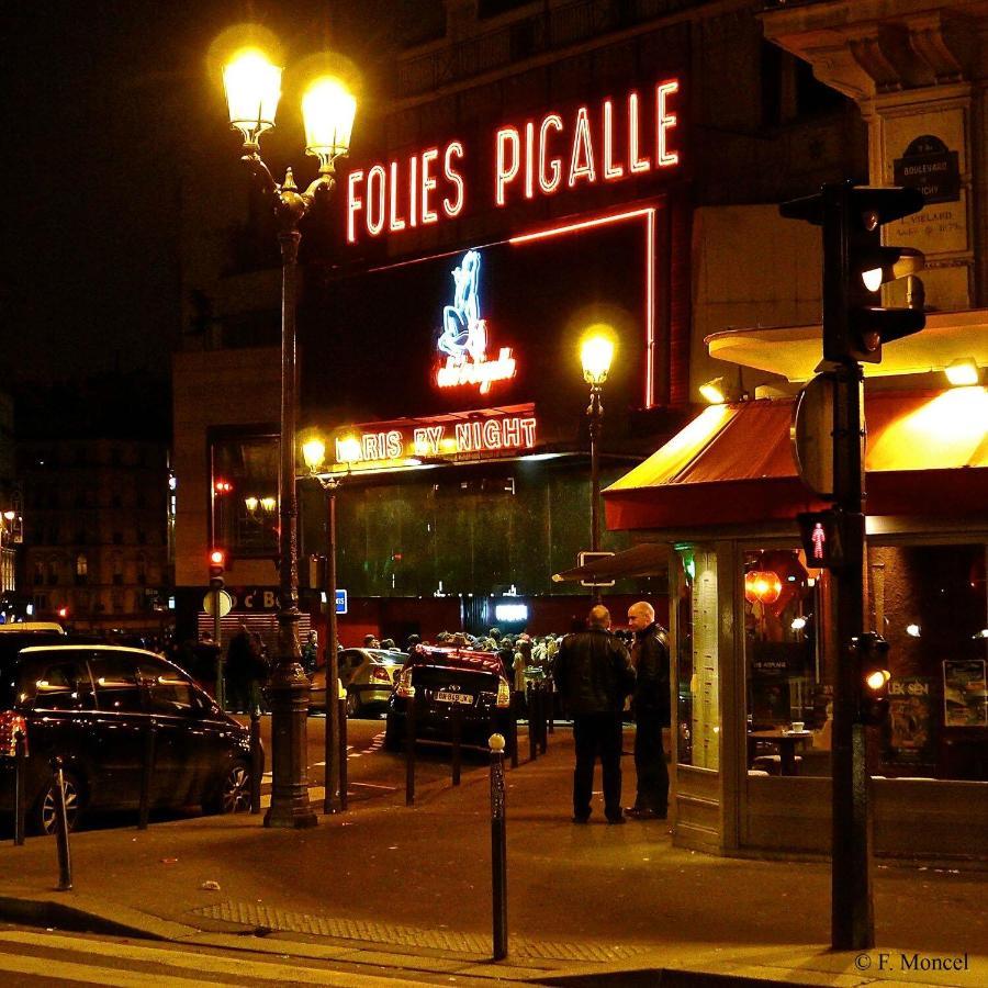 Métro Pigalle,garçonnière 25 M2, 3 Per, Cabarets Théâtres,restaurants,tout Confort Appartamento *