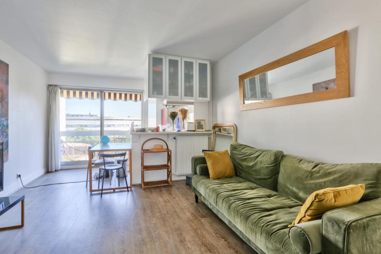 Cozy 2-person In Pere Lachaise *