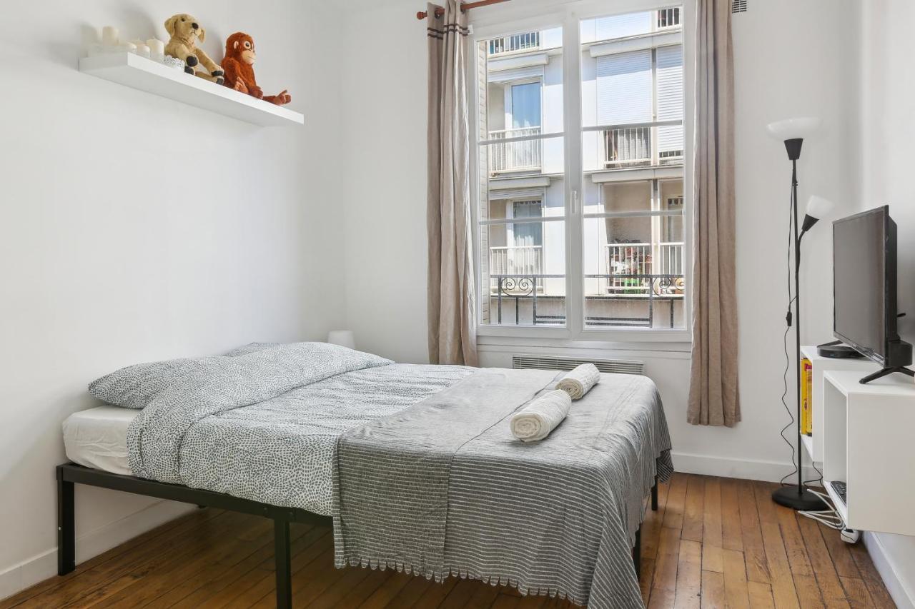 Appartamento Quiet Studio With Terrace Near Beautiful Garden Parigi