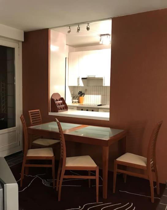 Appartamento Nid De Reve, Vue Imprenable Sur Et Terrasse 10m2 Parigi