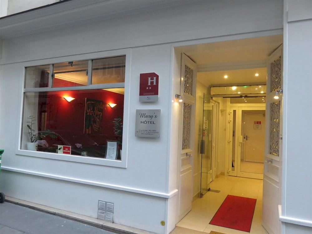 Mary's République Hotel 2*