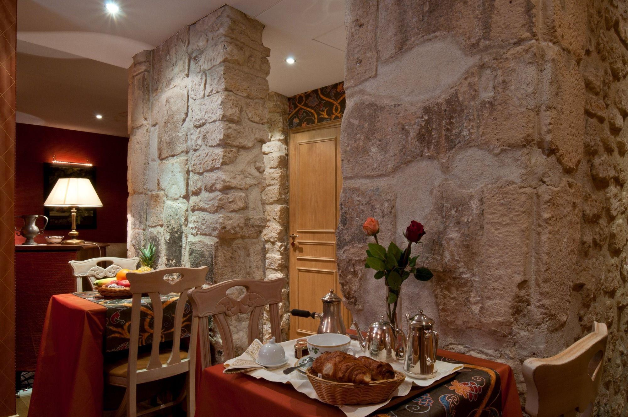 Hotel Relais Du Vieux 4*