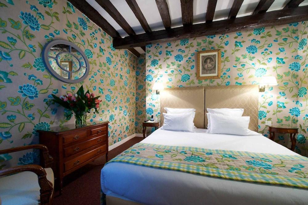 Relais Du Vieux 4*