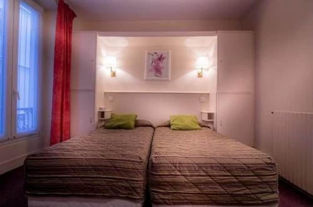 Ibis Styles Montmartre Batignolles 3* Paris