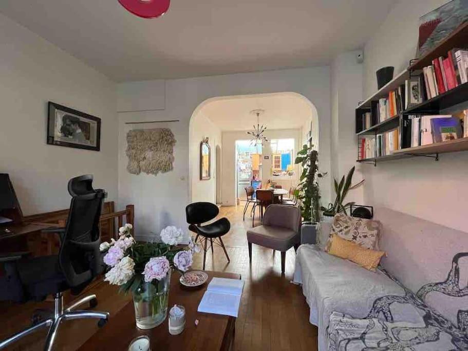 Full Equiped House With Garden *