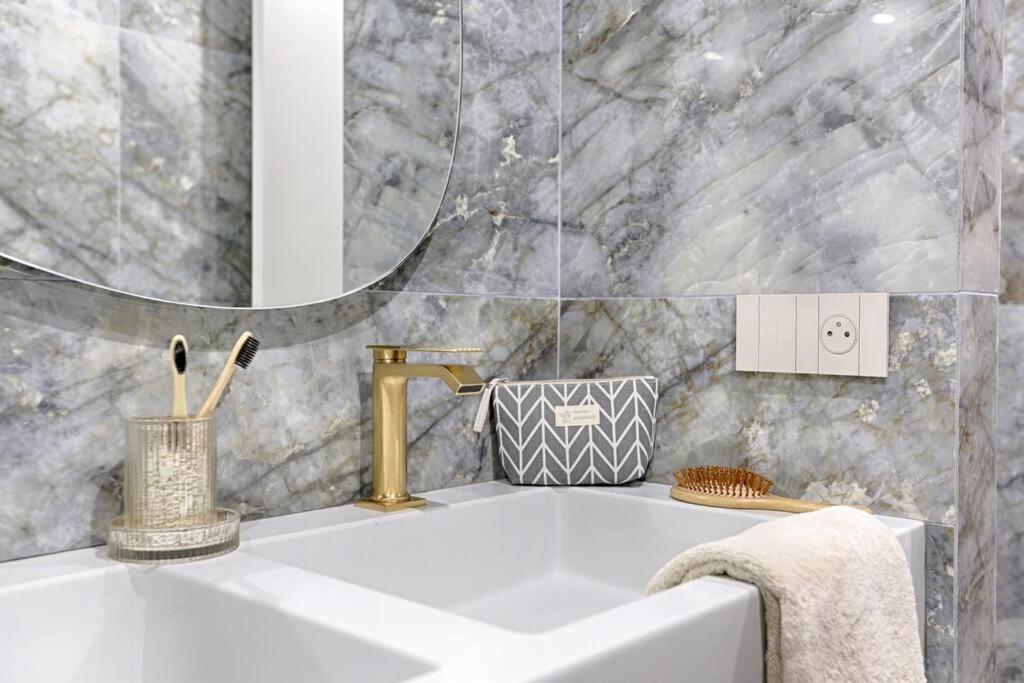 Appartamento Mykeypers Great Luxury Flat 1br/4p - Champs Elysees *