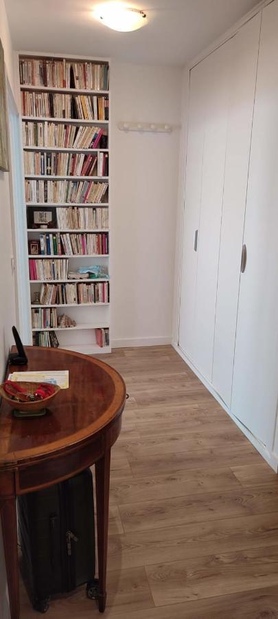 Bright Flat With Uninterrupted Views In 13th Appartamento Parigi