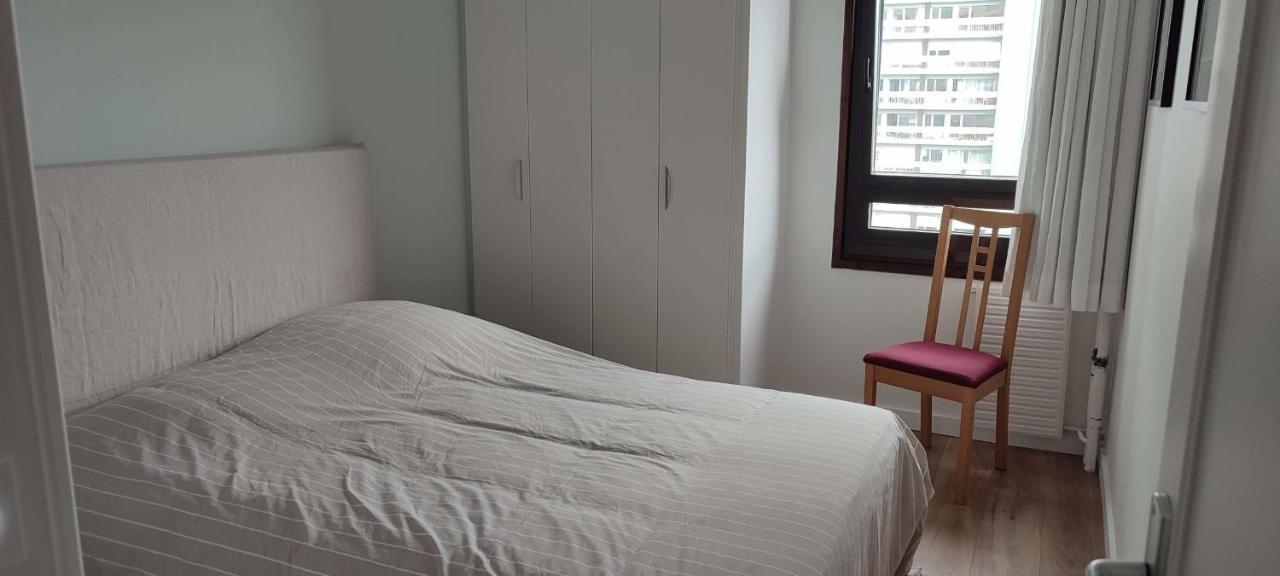 Bright Flat With Uninterrupted Views In 13th Appartamento