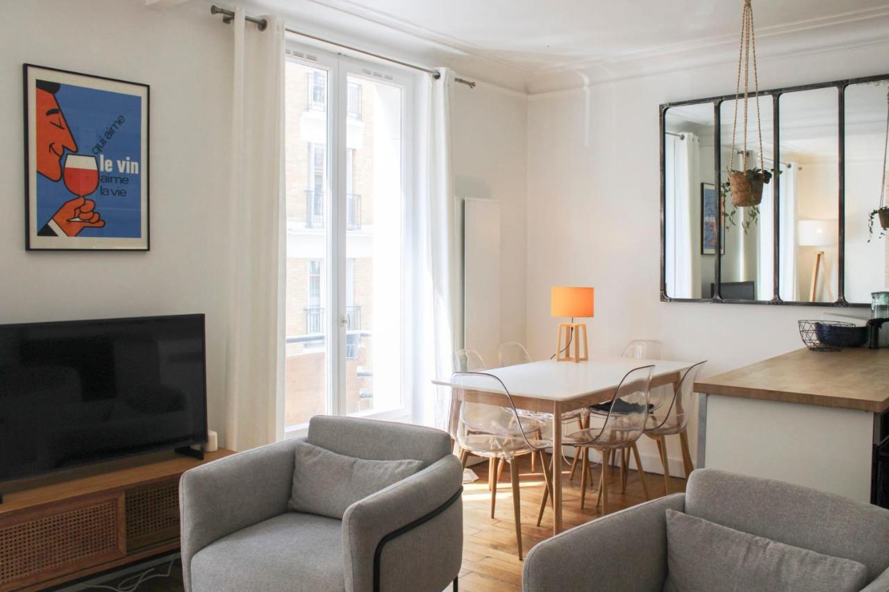 Lovely Love Nest Near Montmartre Apartment Paris