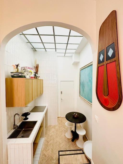 Apartment 2 Pieces A Bastille *