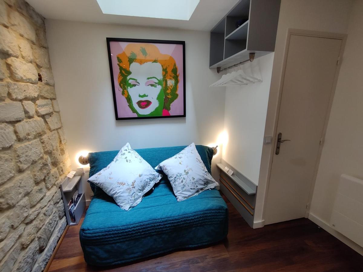 Lovers' Tiny House Inside Montmartre Appartamento