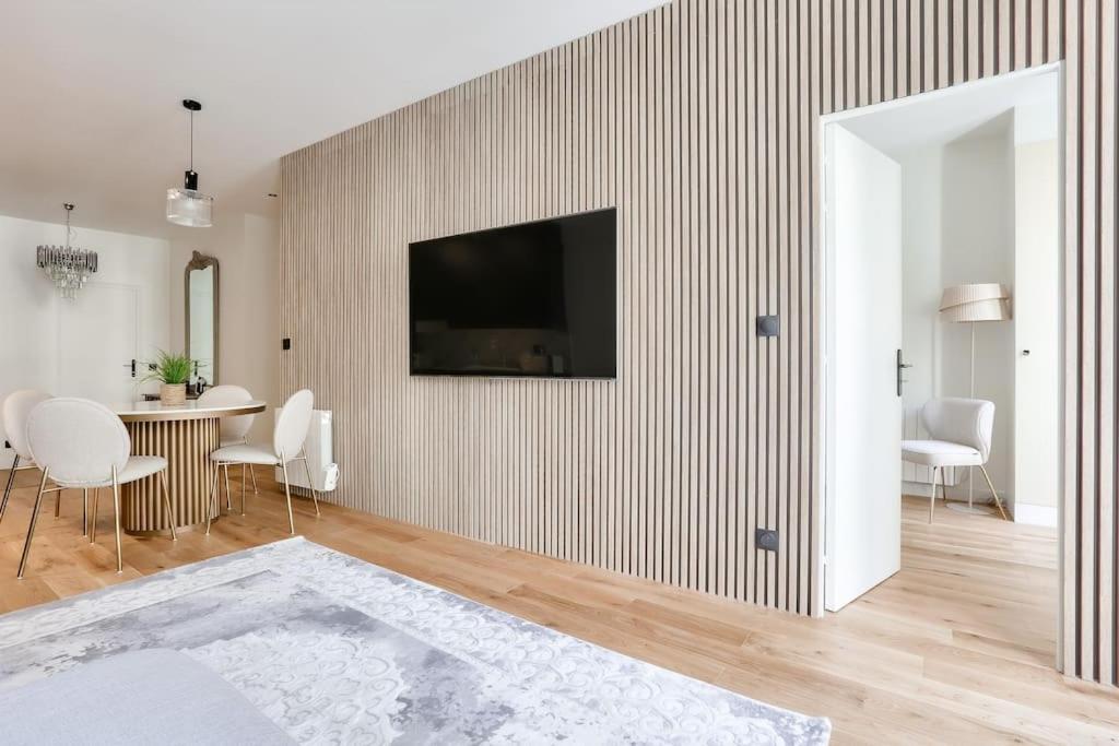 L'elegance A La Parisienne Apartment *