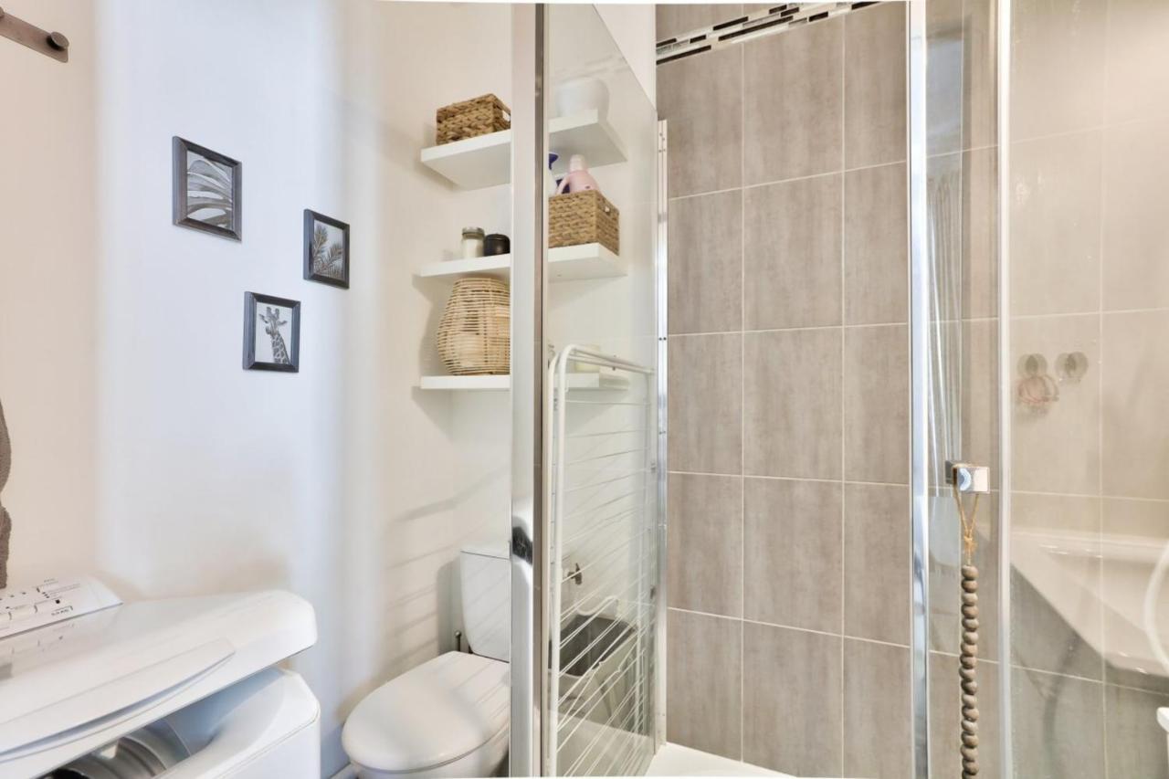 Cozy For 2 People In Montmartre Appartamento