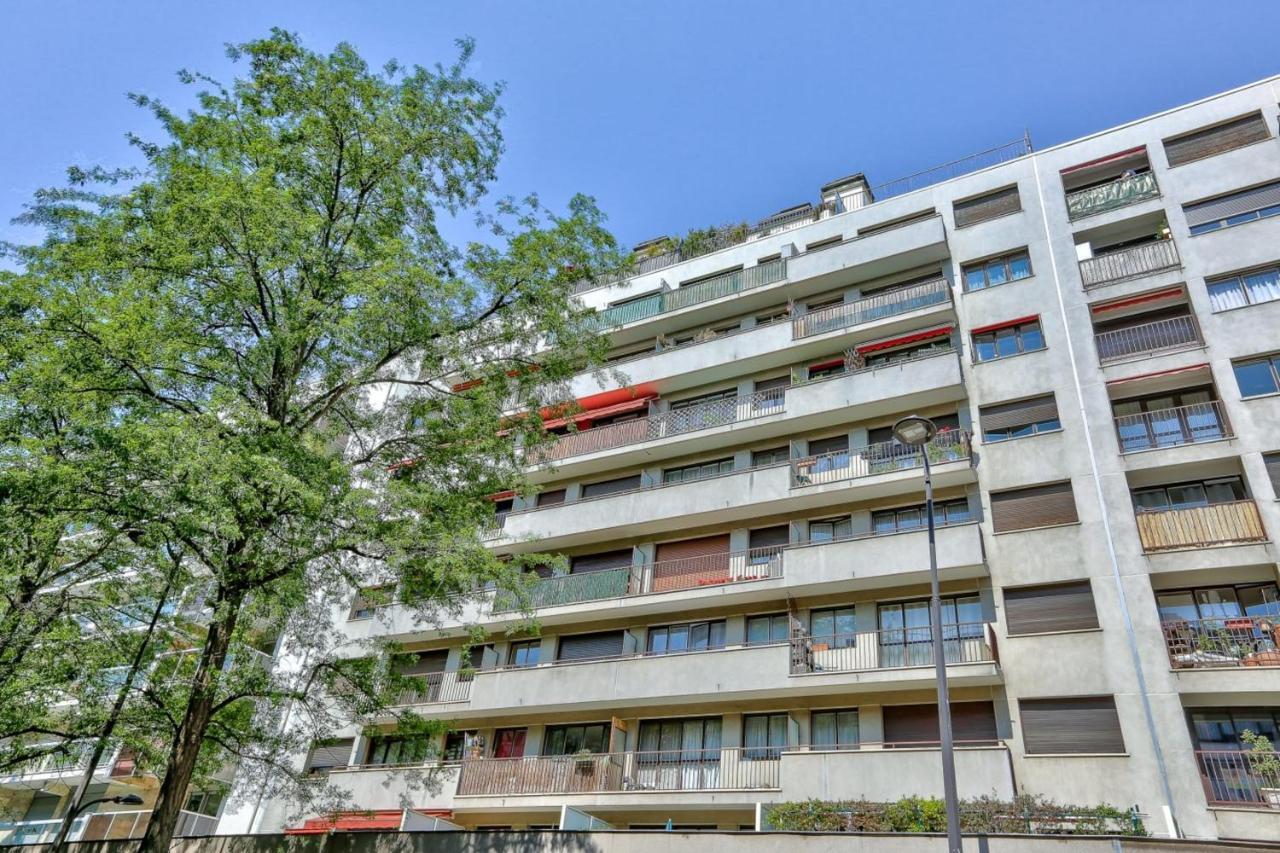 For 2 People In Pere Lachaise Apartment