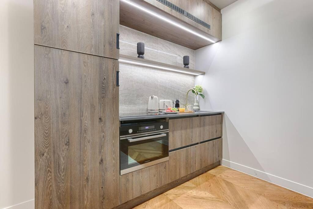 Appartamento Mykeypers Great Luxury Flat 1br/4p - Champs Elysees *