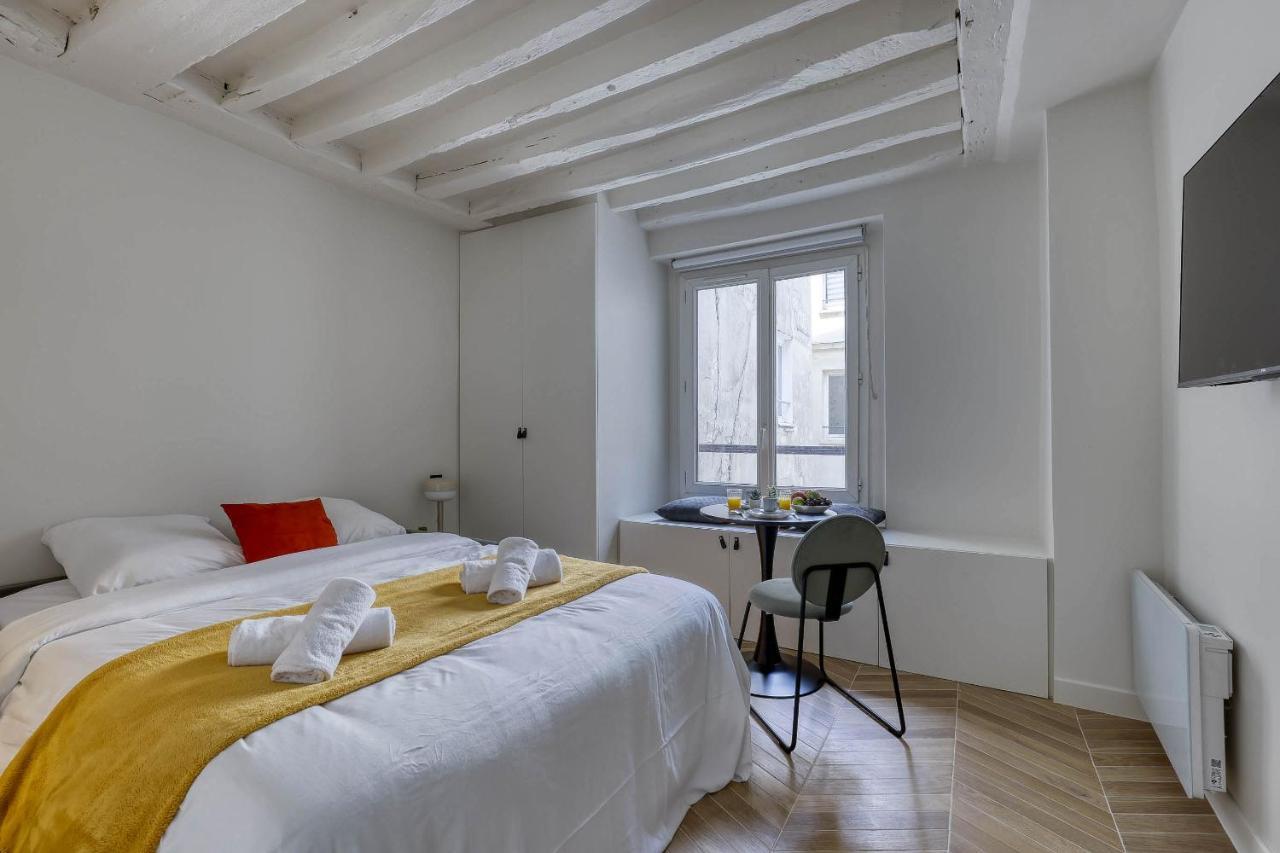 New And Designed Well Equipped - Heart Of 2 Parigi