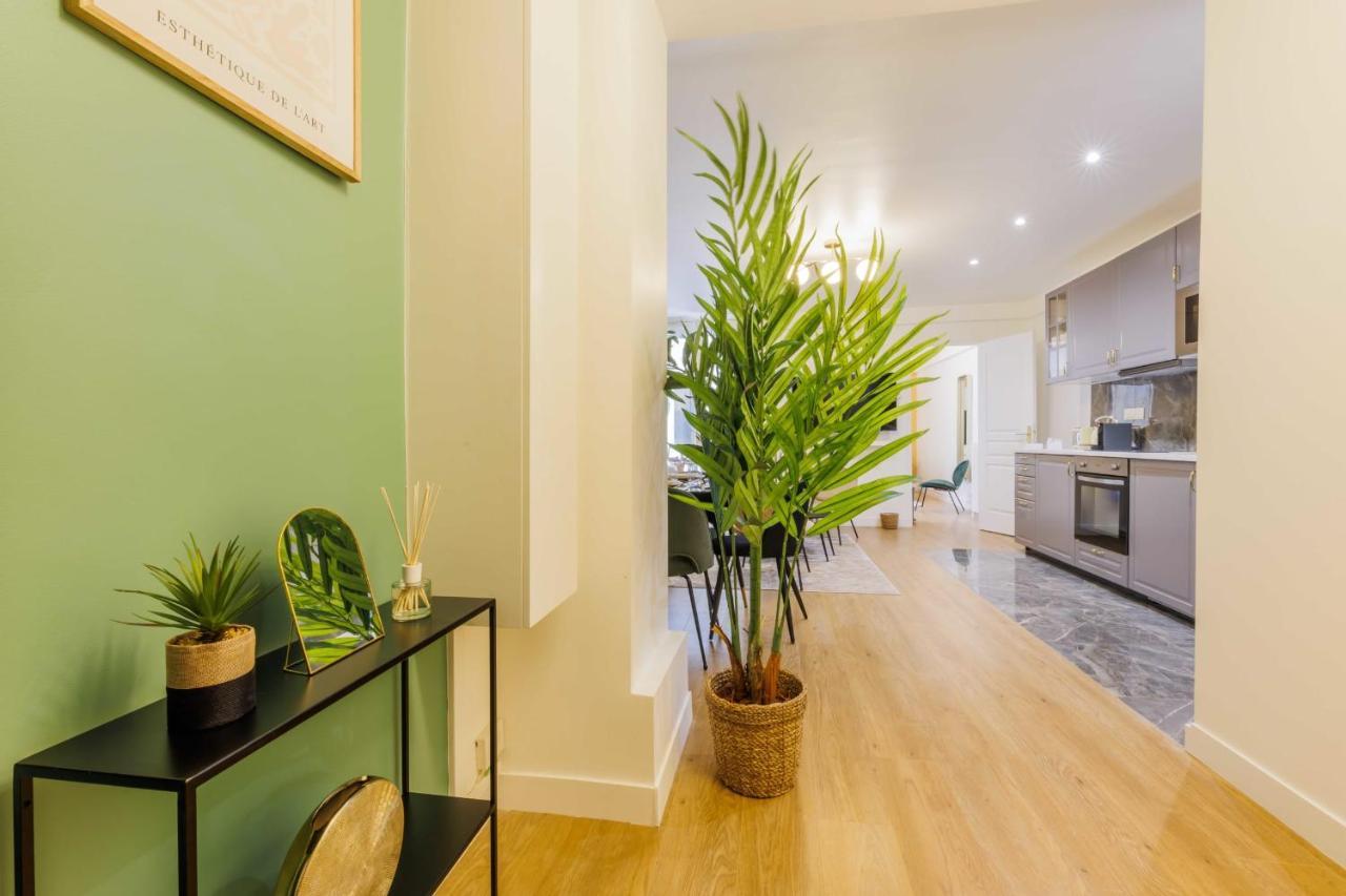 Superb With Patio 6p2bdr - Operagrands Boulevards
