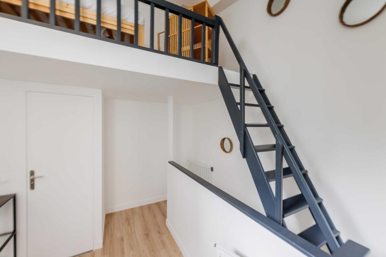 Charming With Mezzanine Paris