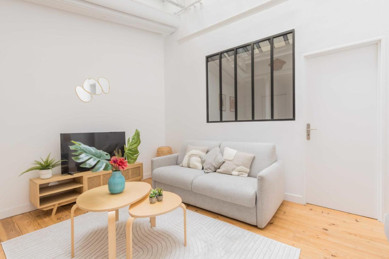 Charming With Mezzanine Apartment