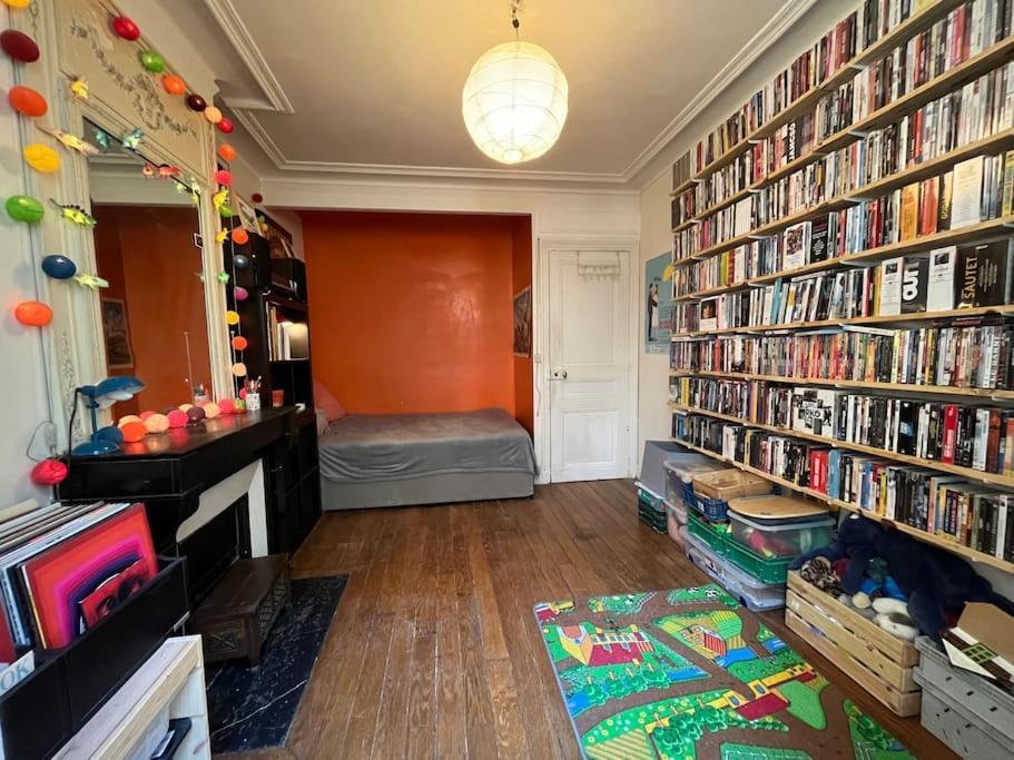 Apartment Near Montmartre Paris
