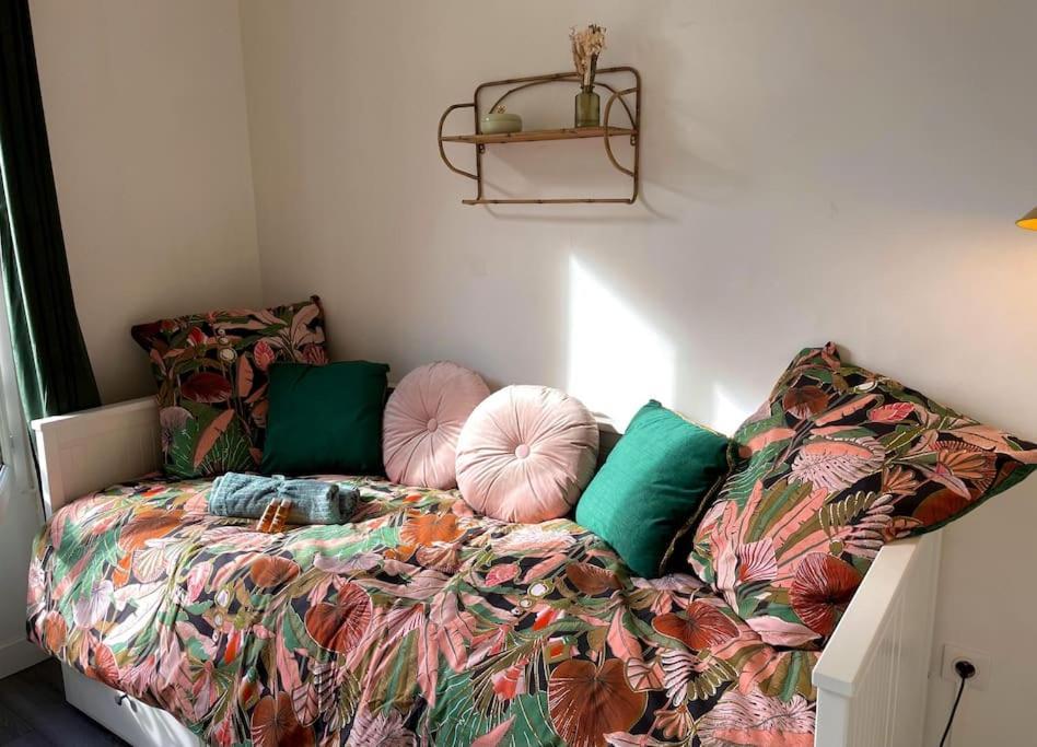 Charming Bright Sunny Near Canal St Martin Parigi