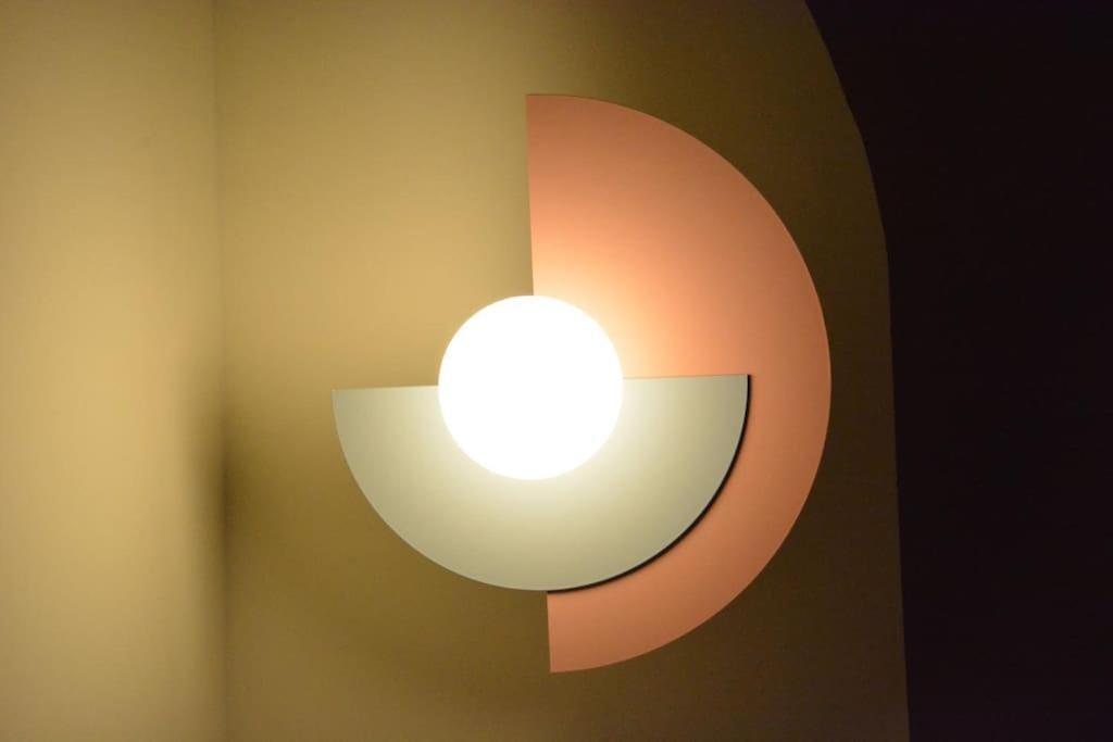 Design A La Bourse Du Commerce Parigi