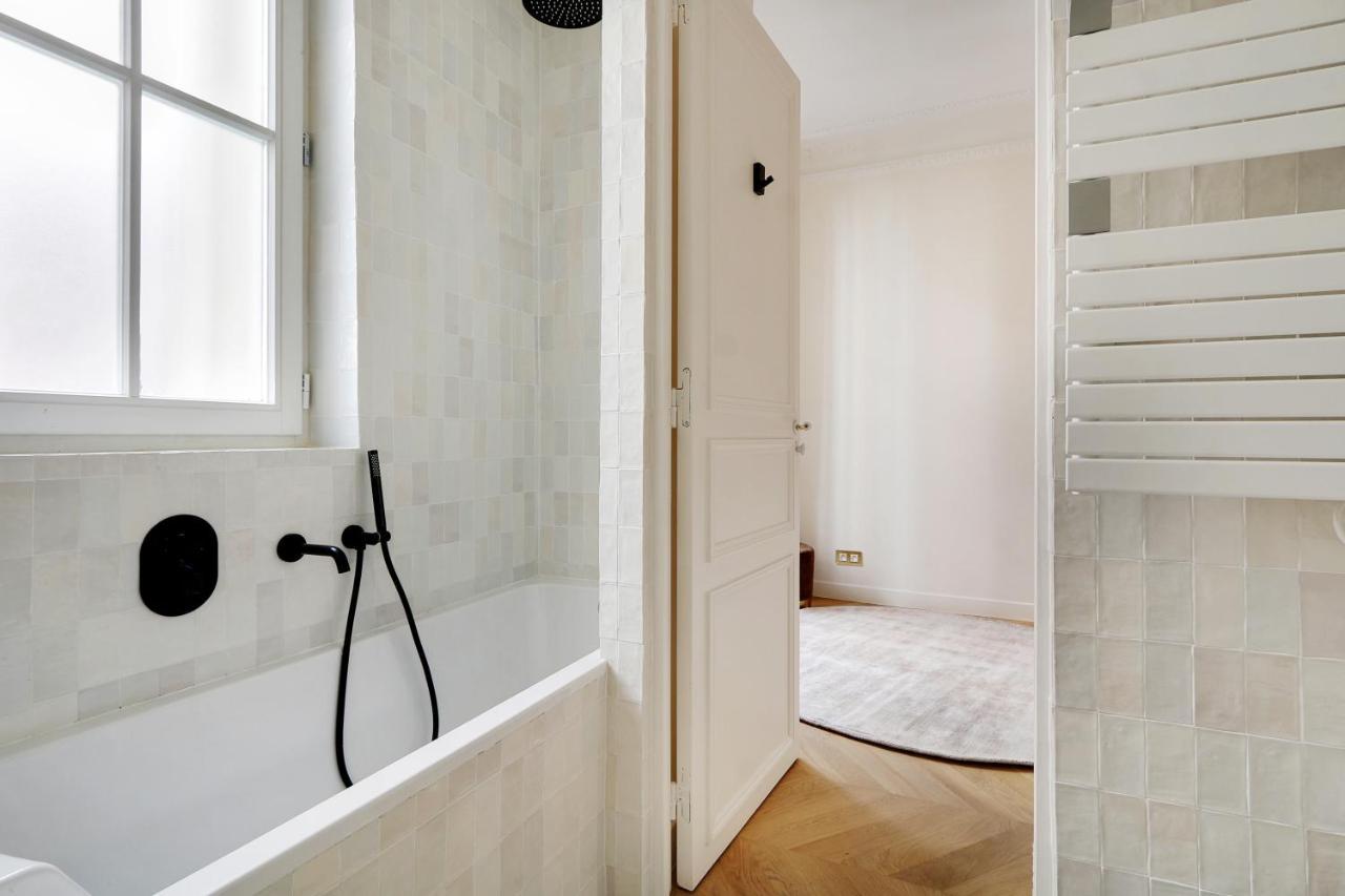 Pick A Flat's In Luxembourg - Odeon - Rue Soufflot Paris