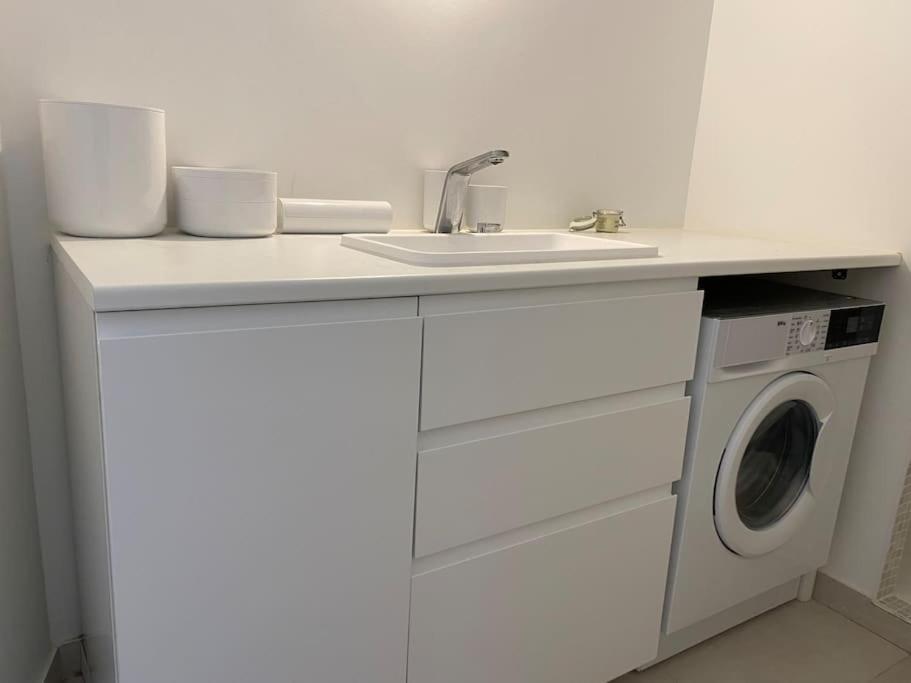 1 Bedroom In Montmartre Appartamento *