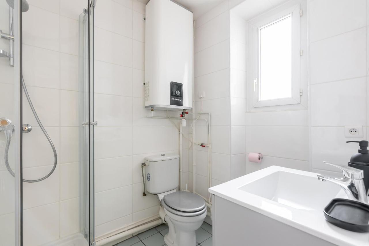 Studio Boulevard Voltaire - Golden Apartment