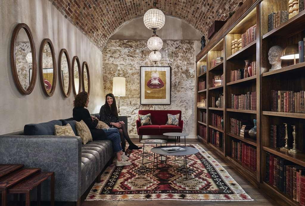 The Hoxton, 4*