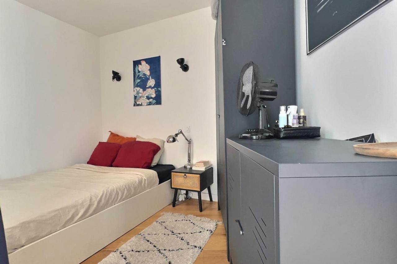 Bright 34 M Ideally Located In
