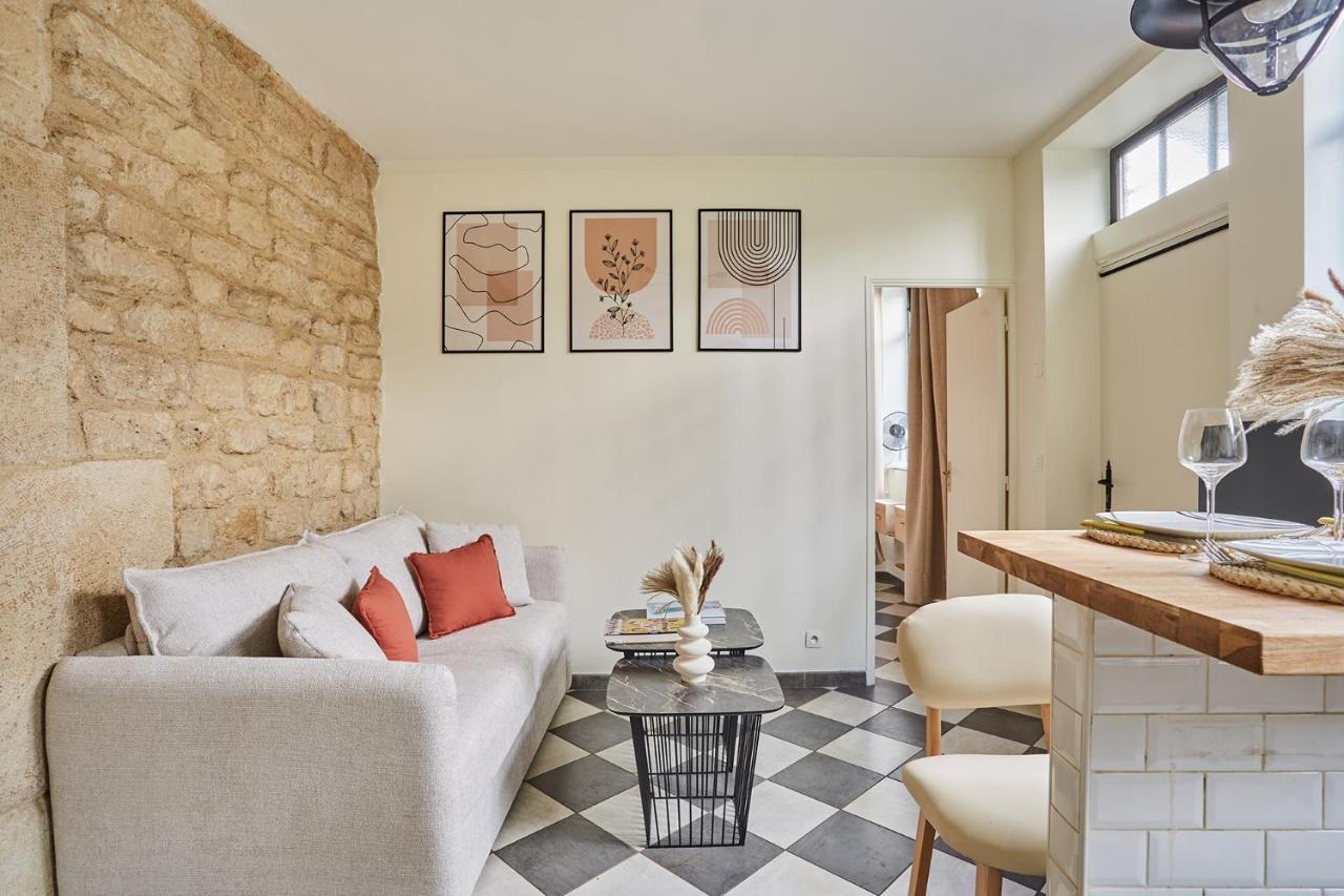 Apartment Center Of By Prestige Paris