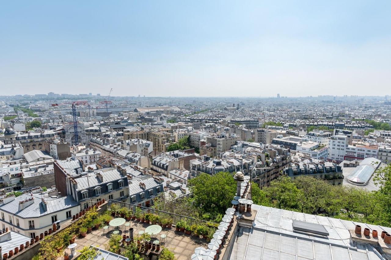 Apartment In Front Of The Sacre Coeur - 2 Bedrooms With Elevator Paris