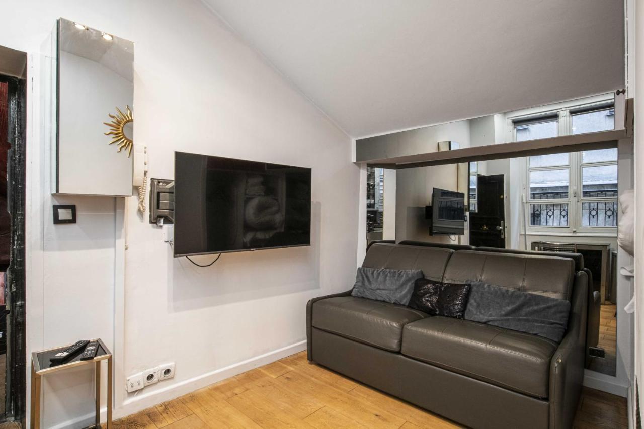 Pick A Flat's Studio In Le Marais - Rue Saint-merri Apartment Paris