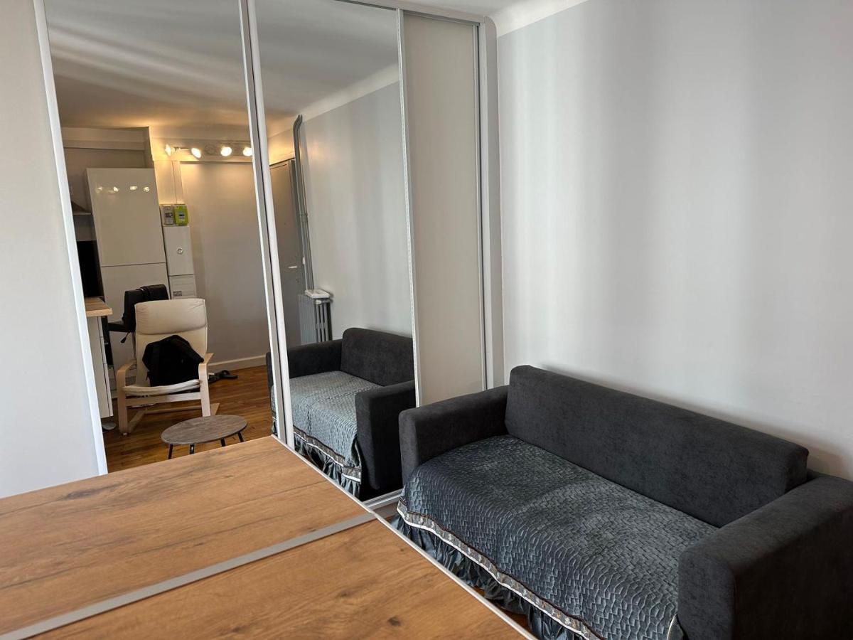 Appartamento Grand Studio Calme Sur Parigi