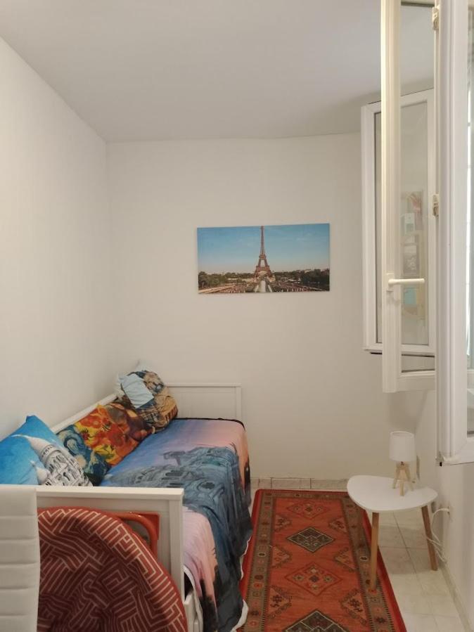 Petite Maison: Charming Self-clean In Prime Location *