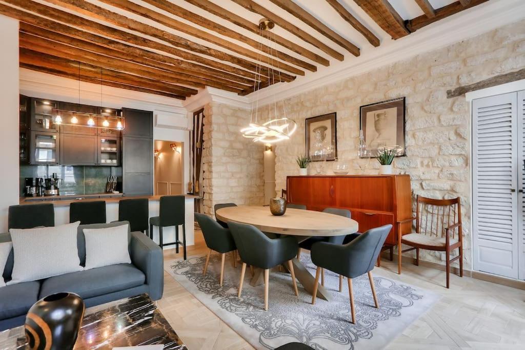 Appartamento Le Luxe A La Francaise Au Coeur De Parigi