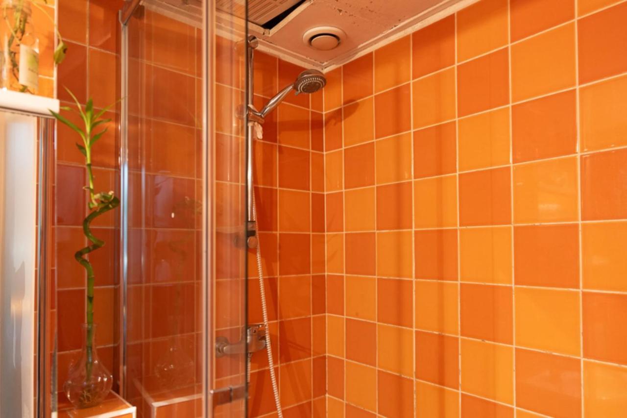 Bright Studio Of 25 M In The Heart Of 4th * Parigi
