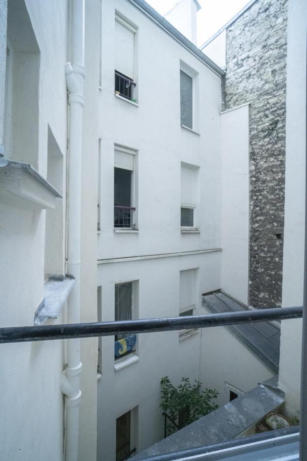 Charming Quiet Studio In The Heart Of Montmartre Appartamento Parigi
