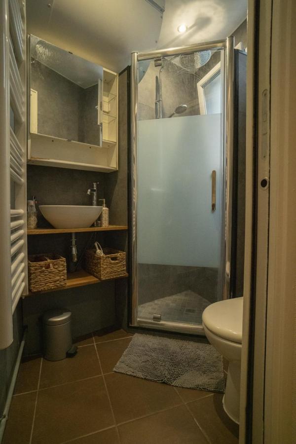 Appartamento Charming Quiet Studio In The Heart Of Montmartre *